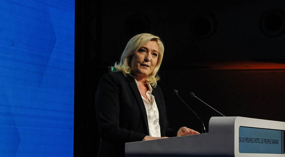 62582847c6966-le pen.jpg